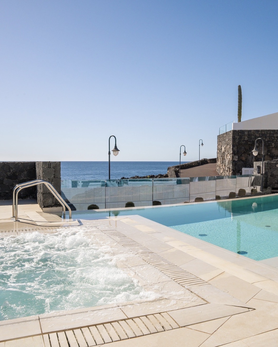 Jacuzzi